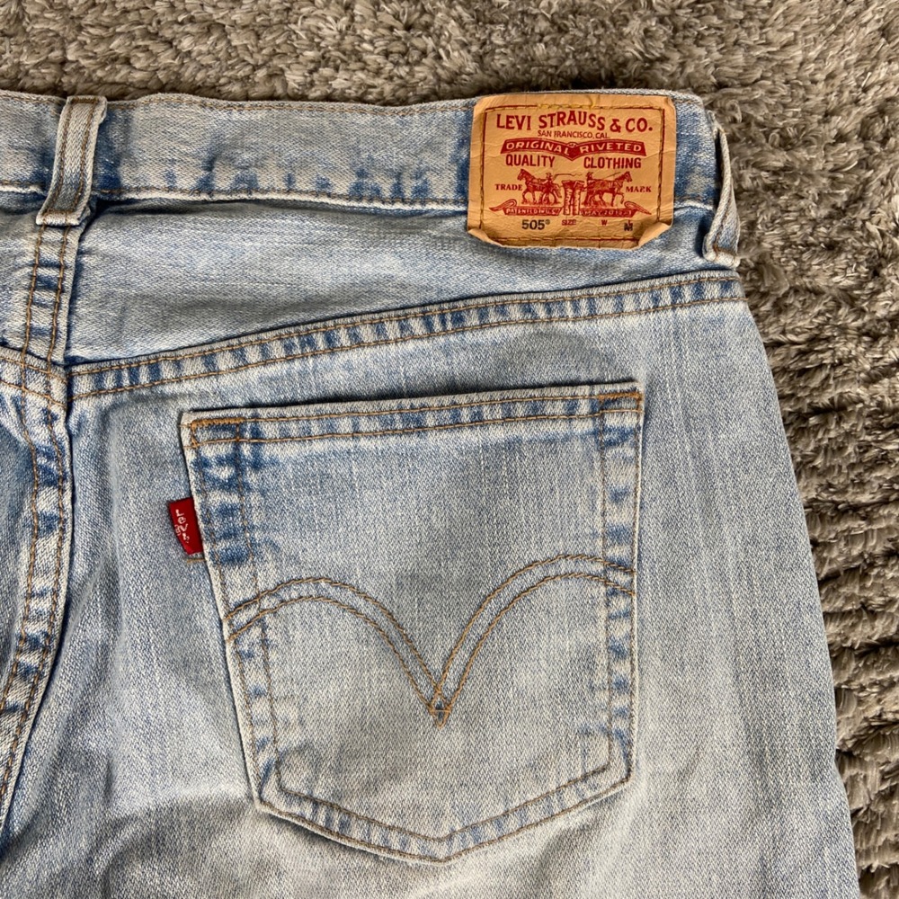 Vintage Levi's 505 Jeans Womens 12 M Blue Denim Nouveau Low Straight Leg Y2K
